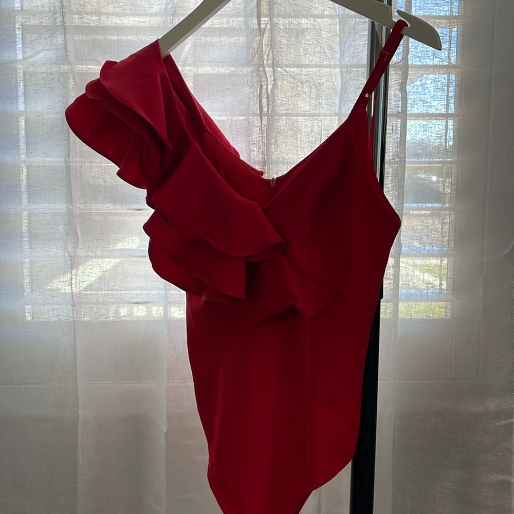 🌹Ruffled Bodysuit 🌹